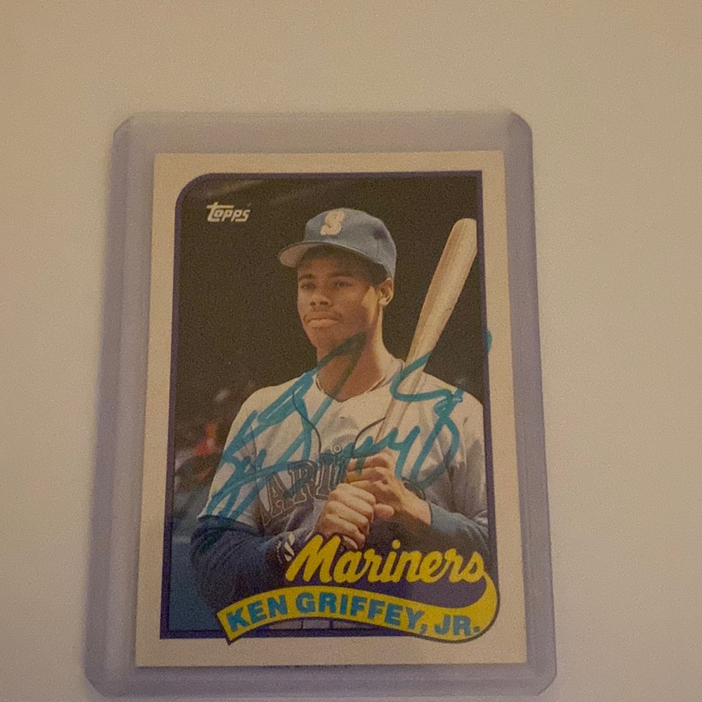 1989 Topps Traded Ken Griffey Jr. Autographed Rookie Card w/COA